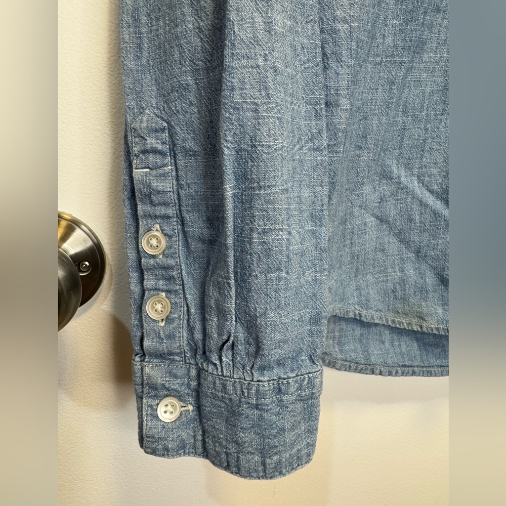 Women’s Dockers Light Blue Denim Button Down Shirt Size Petite Small - Picture 2 of 14